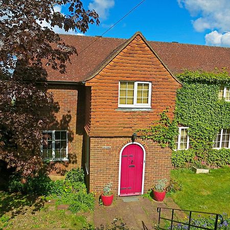 Angel View Bed & Breakfast Guildford Exterior photo